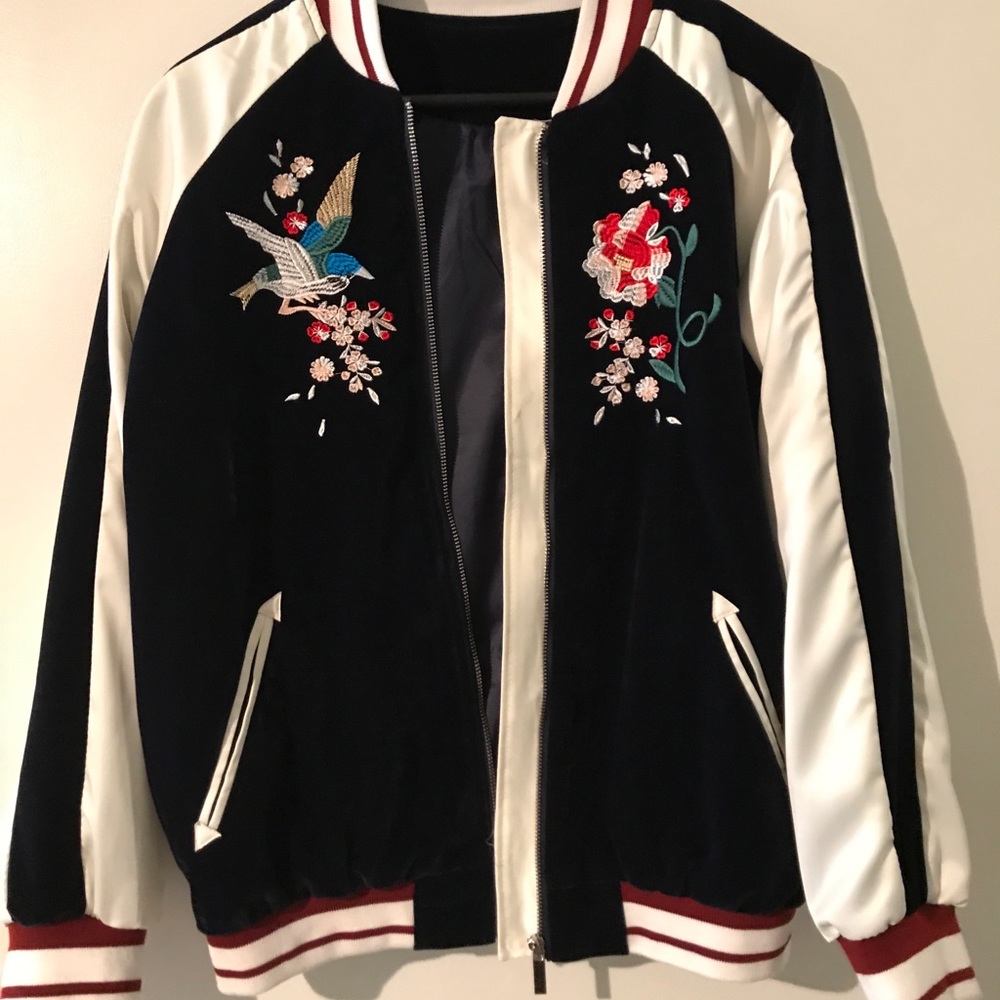 Velvet embroidered jacket